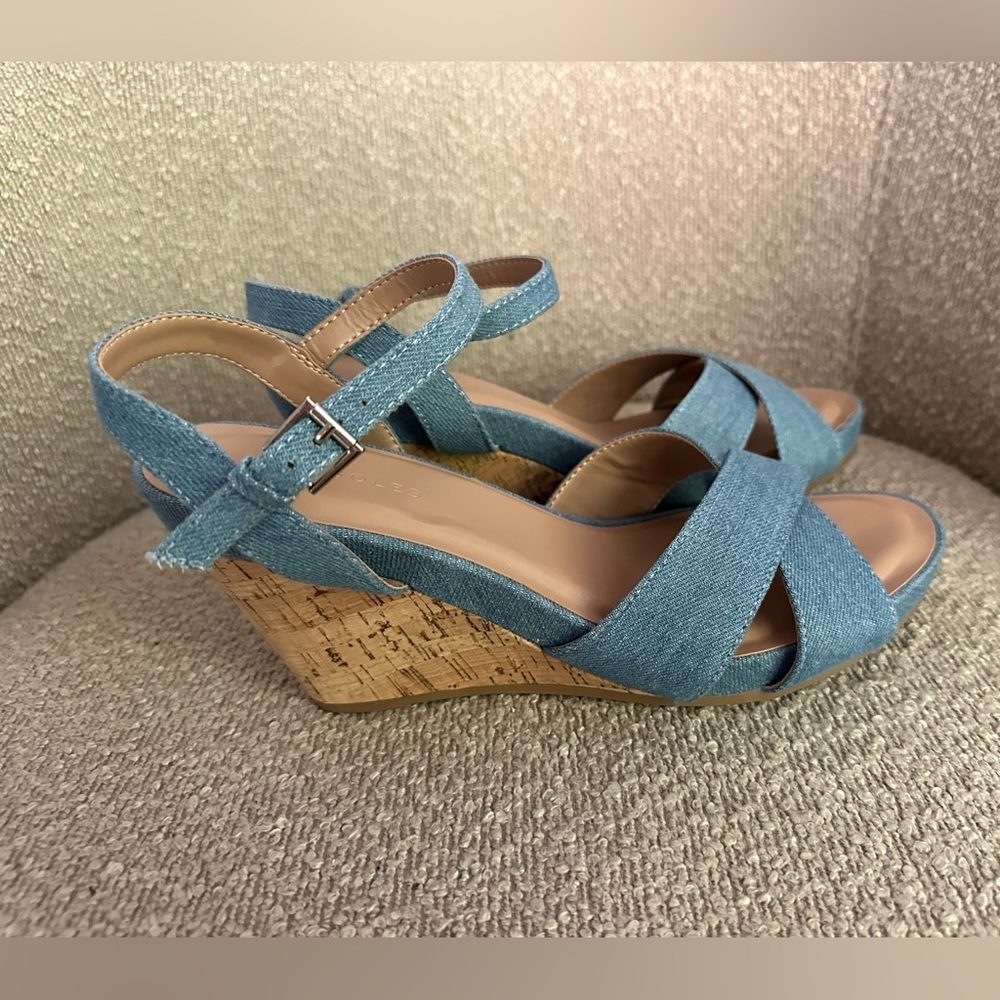 Aerosoles Women's Pastel Denim Wedge Sandal